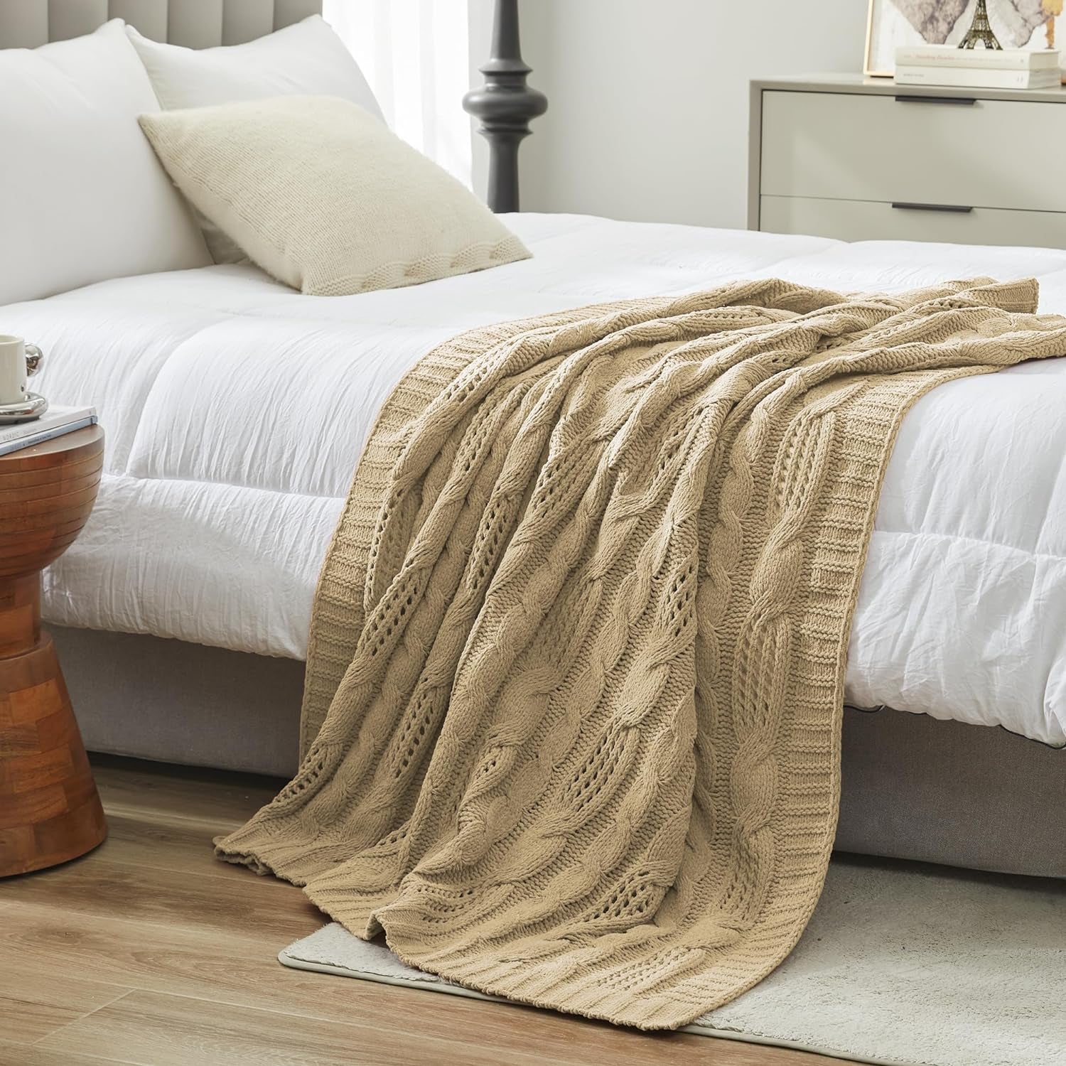 Amélie Home Chunky Knit Chenille Throw Blanket, Breathable Cable Knitted Blanket for Couch, Farmhouse Decorative Throw for Sofa Chair Bed, 50"X60", Beige