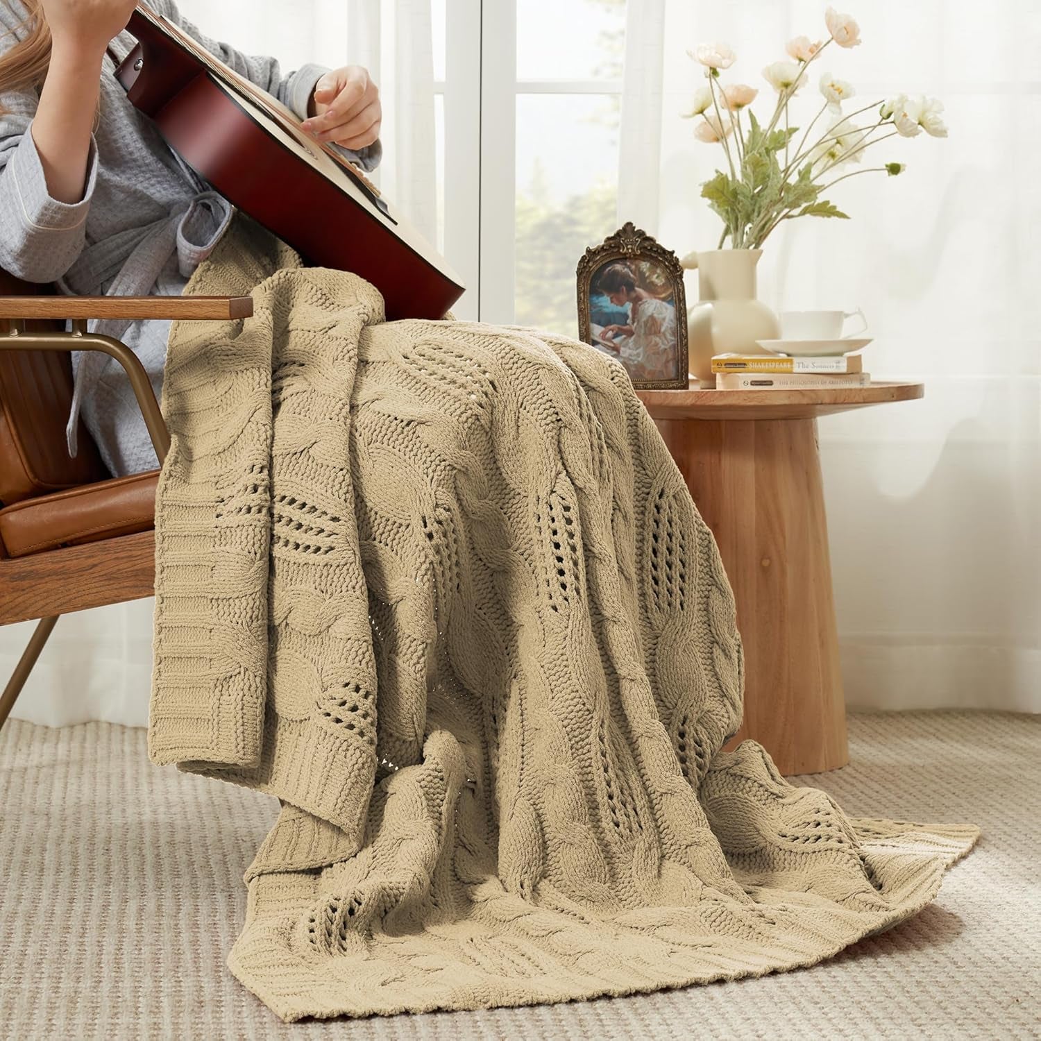 Amélie Home Chunky Knit Chenille Throw Blanket, Breathable Cable Knitted Blanket for Couch, Farmhouse Decorative Throw for Sofa Chair Bed, 50"X60", Beige